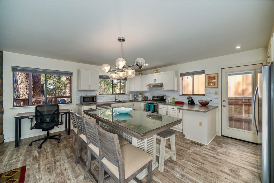 House, 3 Bedrooms | Private kitchen | Fridge, oven, coffee/tea maker, toaster