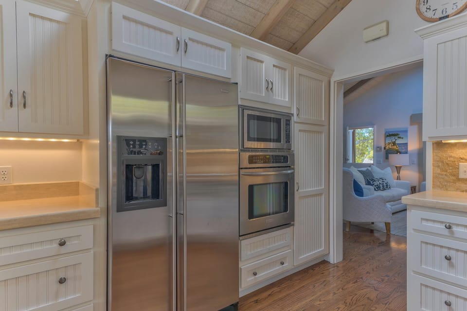 Wall Oven and Microwave, Jenn Air Refrigerator with Ice-Maker