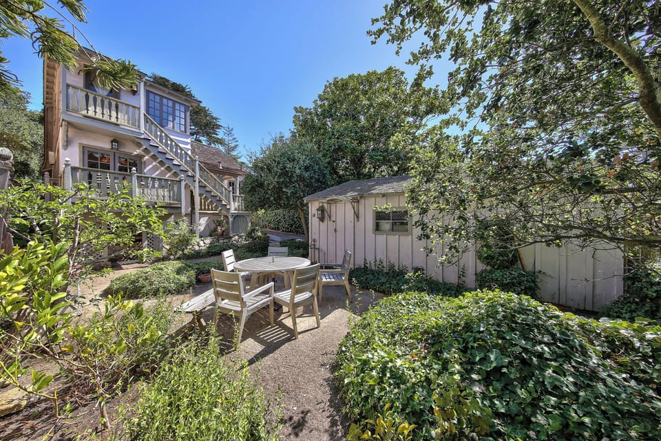 Charming Private Patio in the Heart of Carmel-by-the-Sea