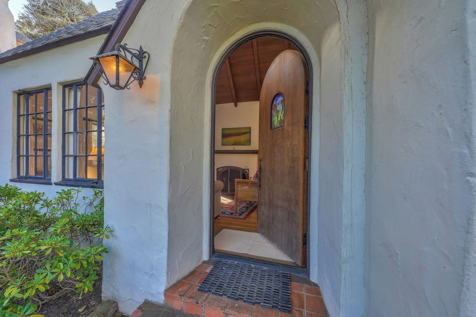 Enter Through the Arched Doorway