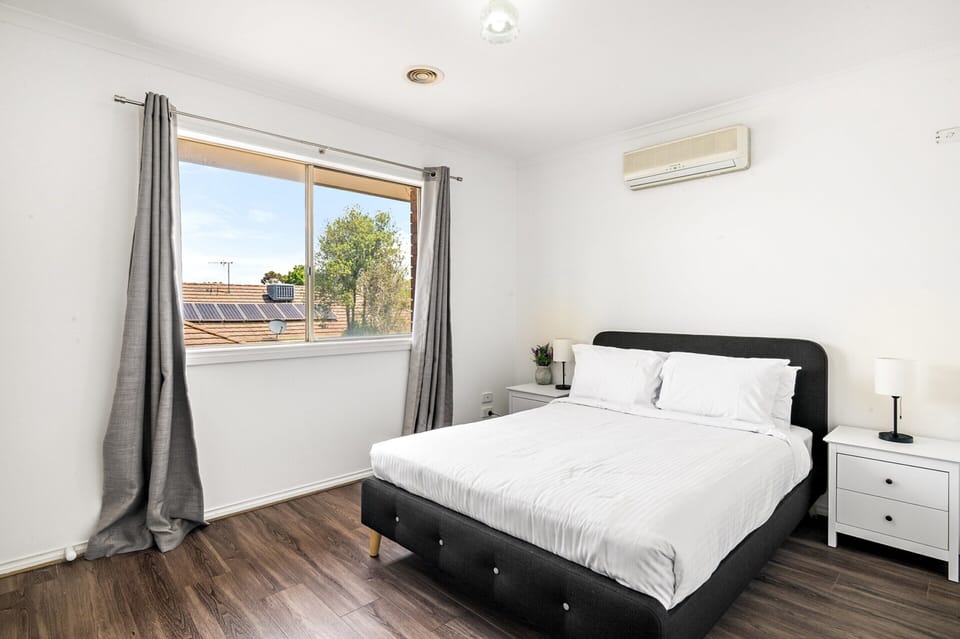 Apartment | 3 bedrooms, bed sheets