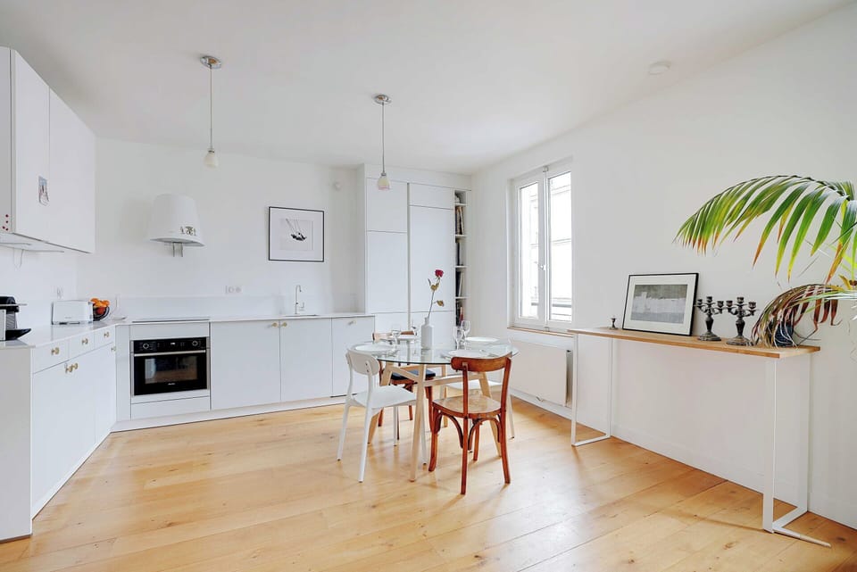 Apartment | Private kitchen | Fridge, microwave, oven, stovetop
