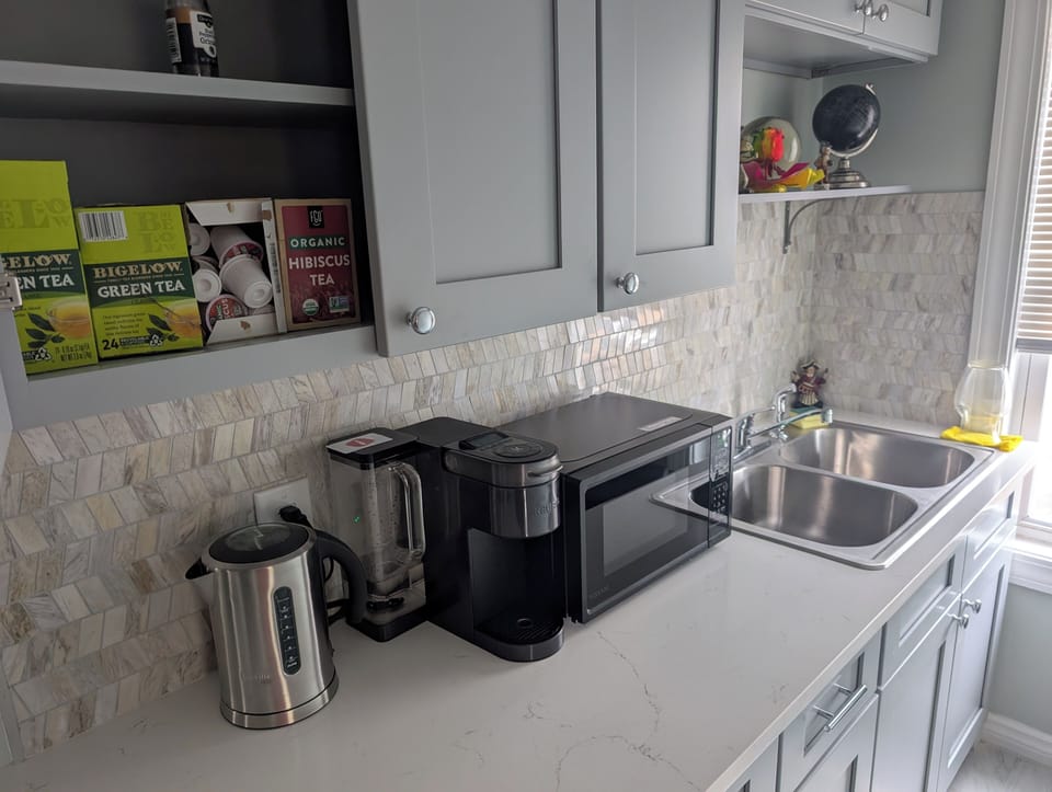 Keurig, kettle, microwave