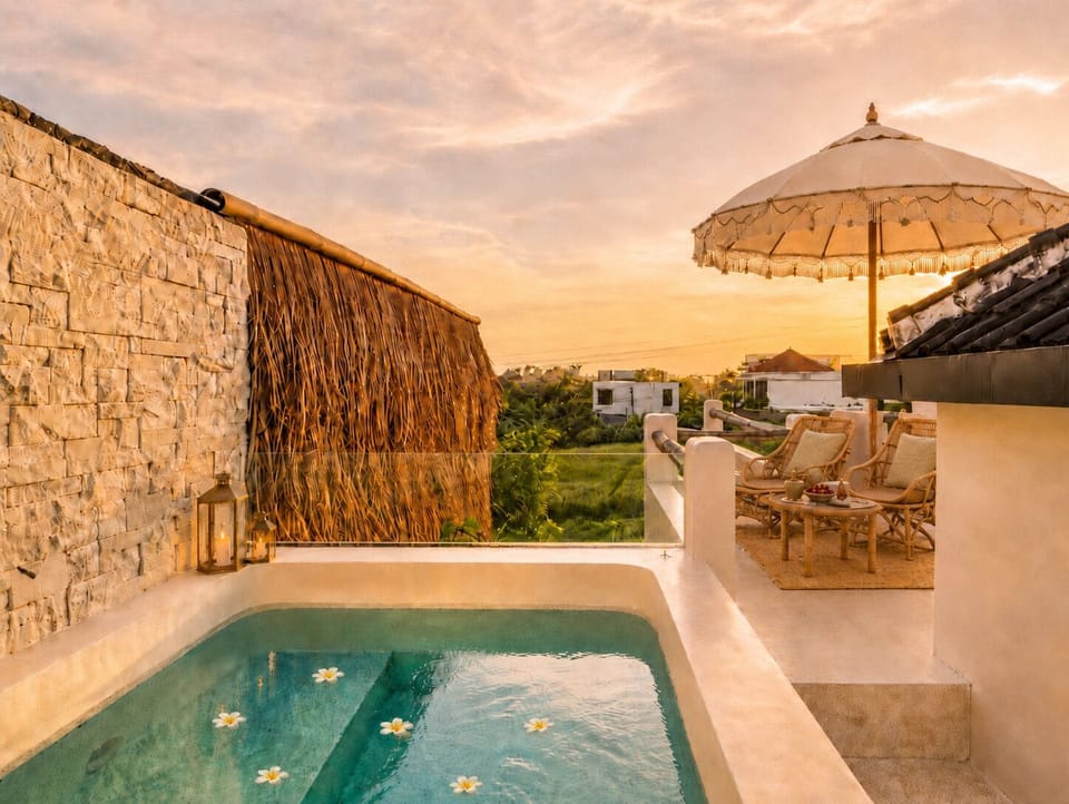 Outdoor pool, sun loungers