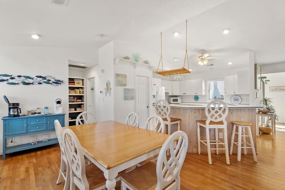 SN2705: Forever Salty | Top Level Dining Area