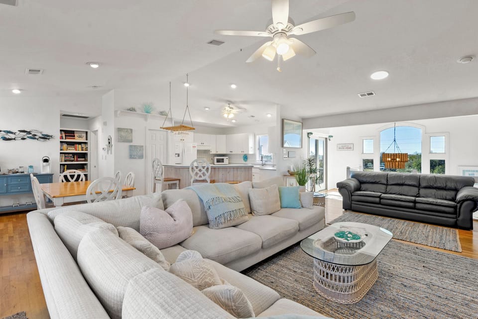 SN2705: Forever Salty | Top Level Living Area