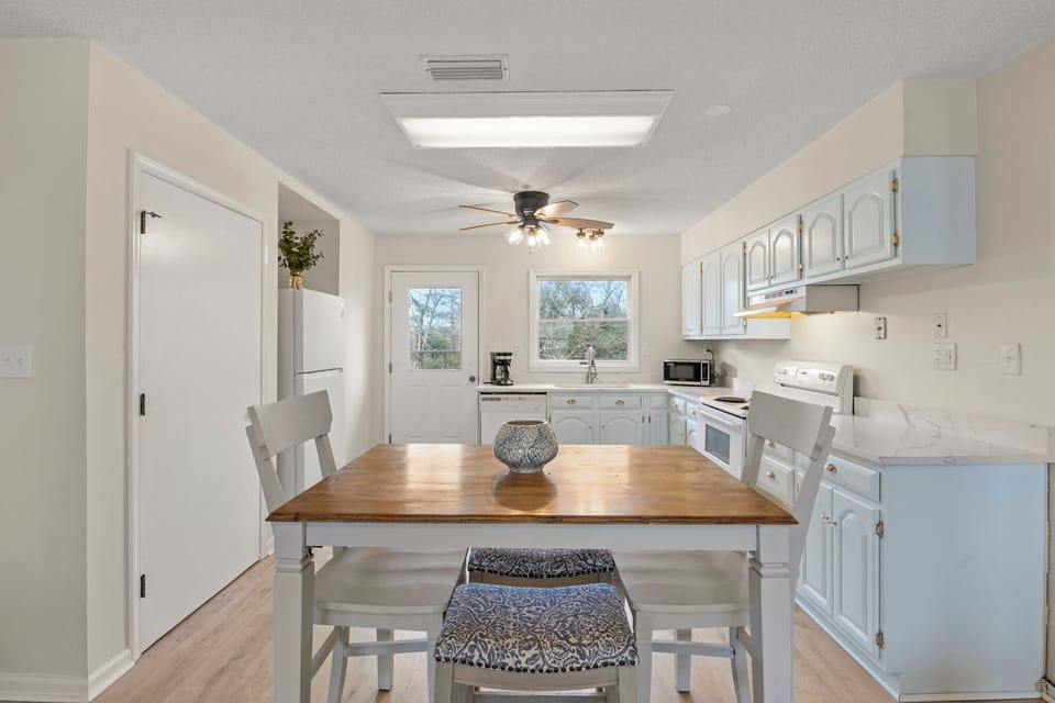 NHCA01: How Sweet the Sound | Dining Area