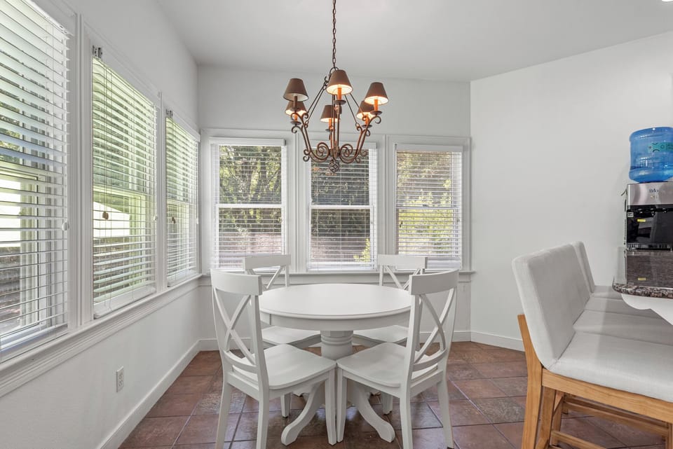 CC107: Sunset Sound | Bottom Level Breakfast Nook