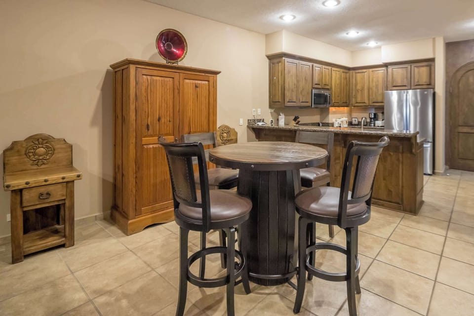Dining Table for 4.