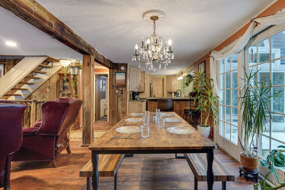 Dining Area | 1st Floor