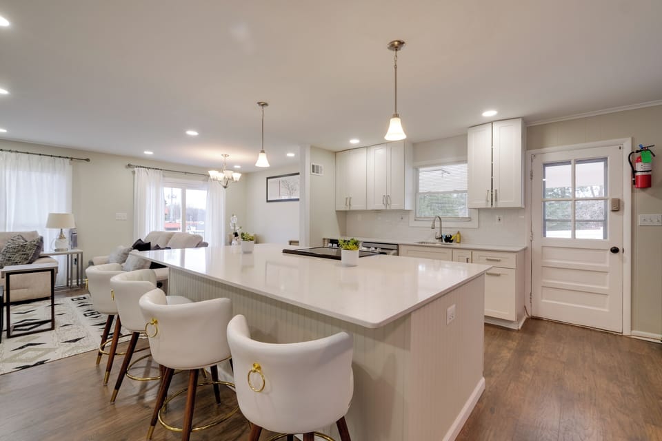 Kitchen | Refrigerator | Dishwasher