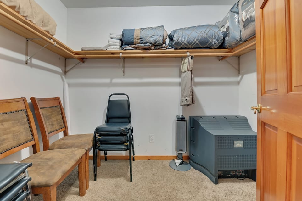 Walk-In Closet | 2nd Floor