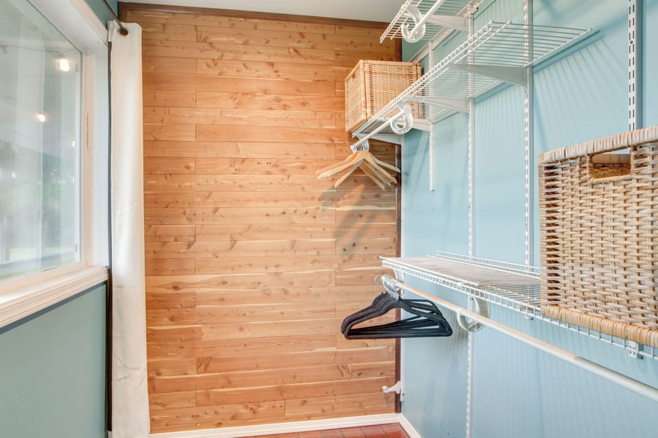 Walk-In Closet | 2nd Floor