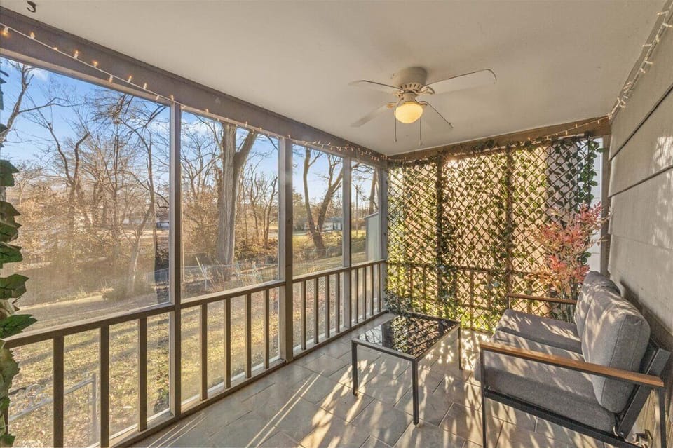 Screened in porch