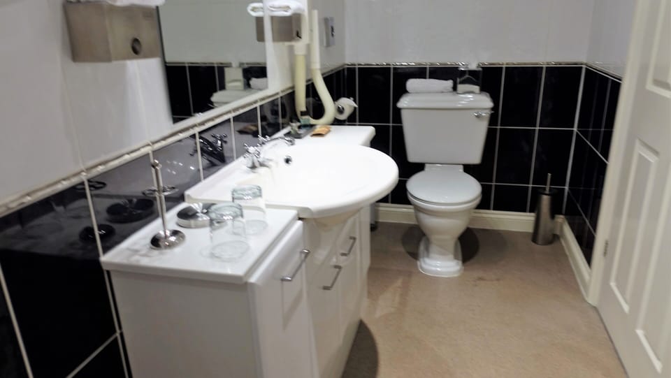 Luxury Double Room | Bathroom