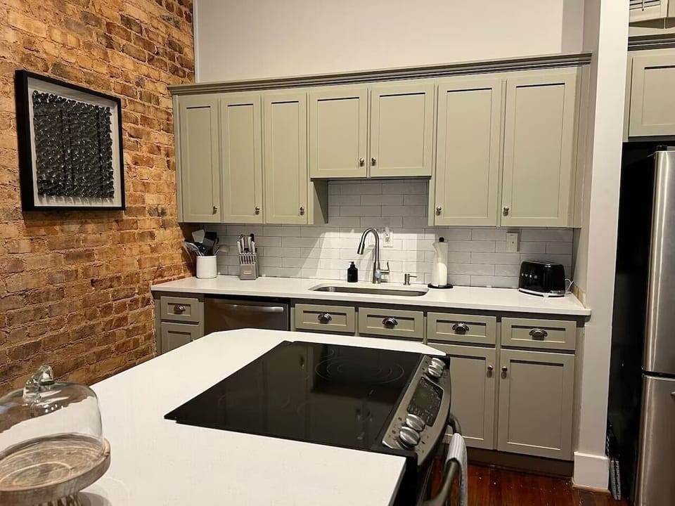 Full Kitchen