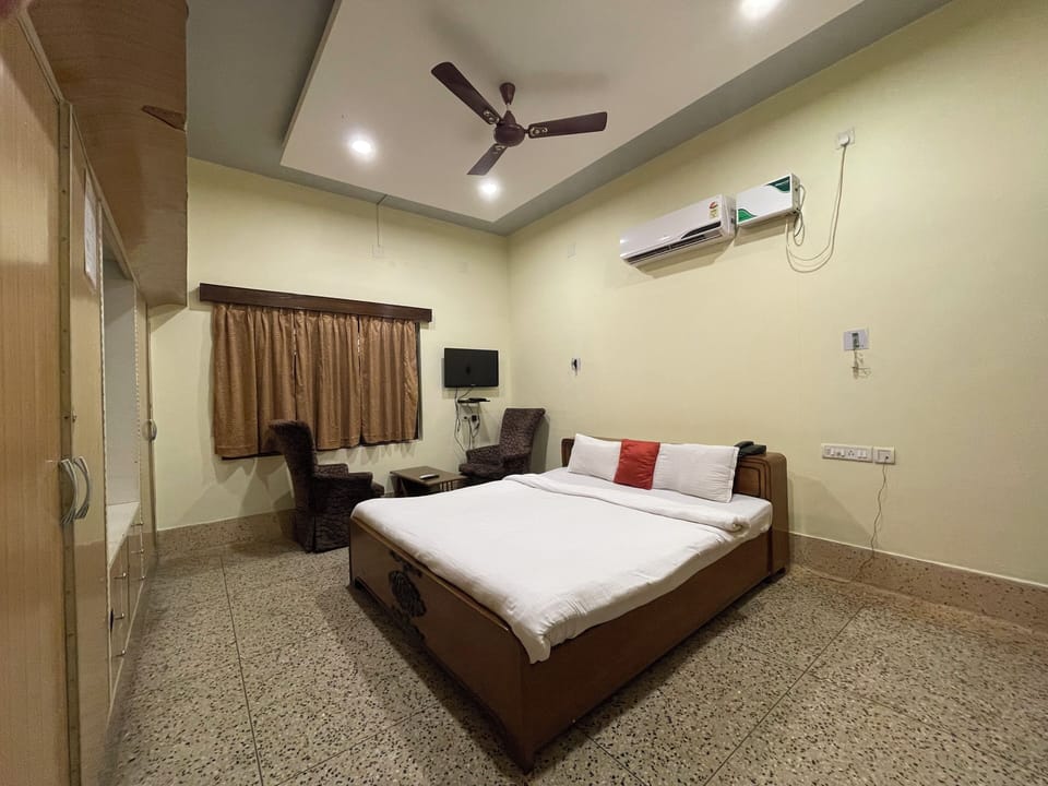 Deluxe Room | Desk, WiFi (free)