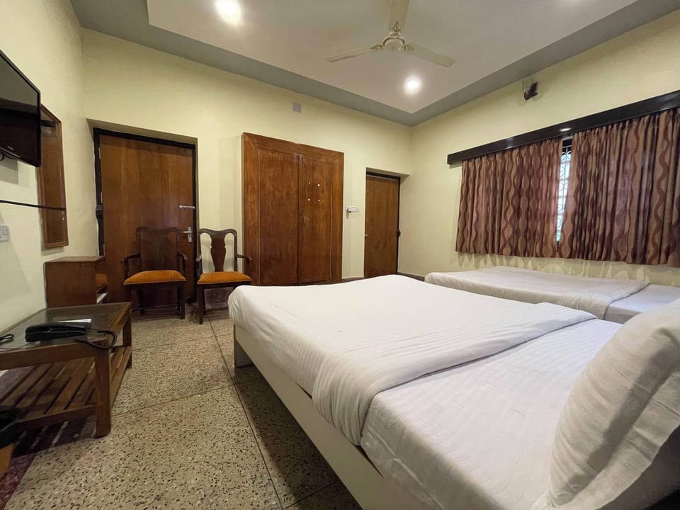 Luxury Room | Desk, WiFi (free)