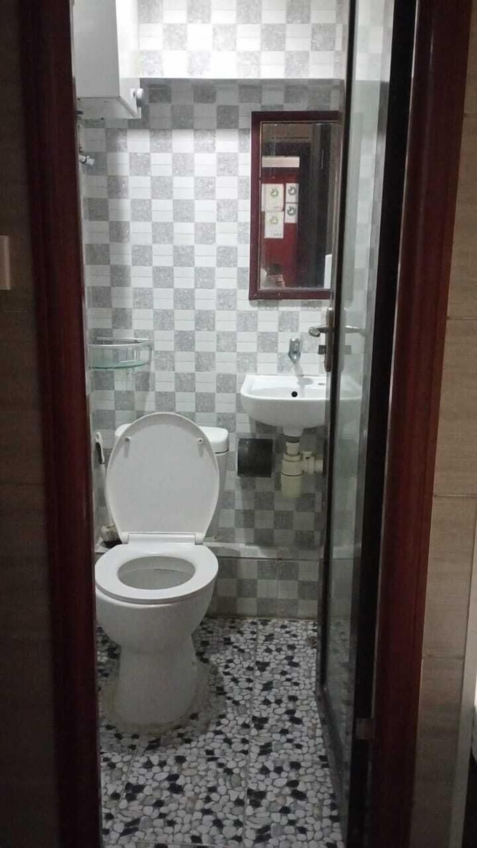 Deluxe Triple Room | Bathroom