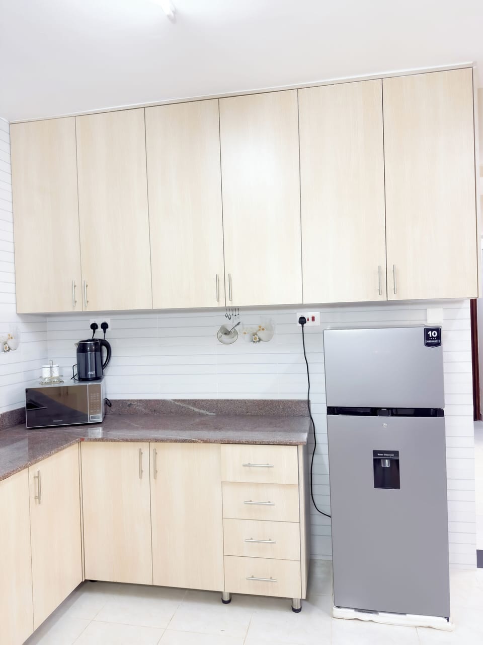 Family Apartment, Balcony, City View | Private kitchen | Electric kettle