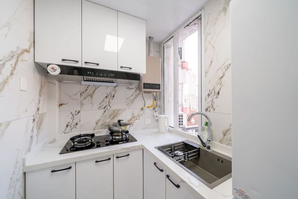 Senior Apartment | Private kitchenette | Paper towels