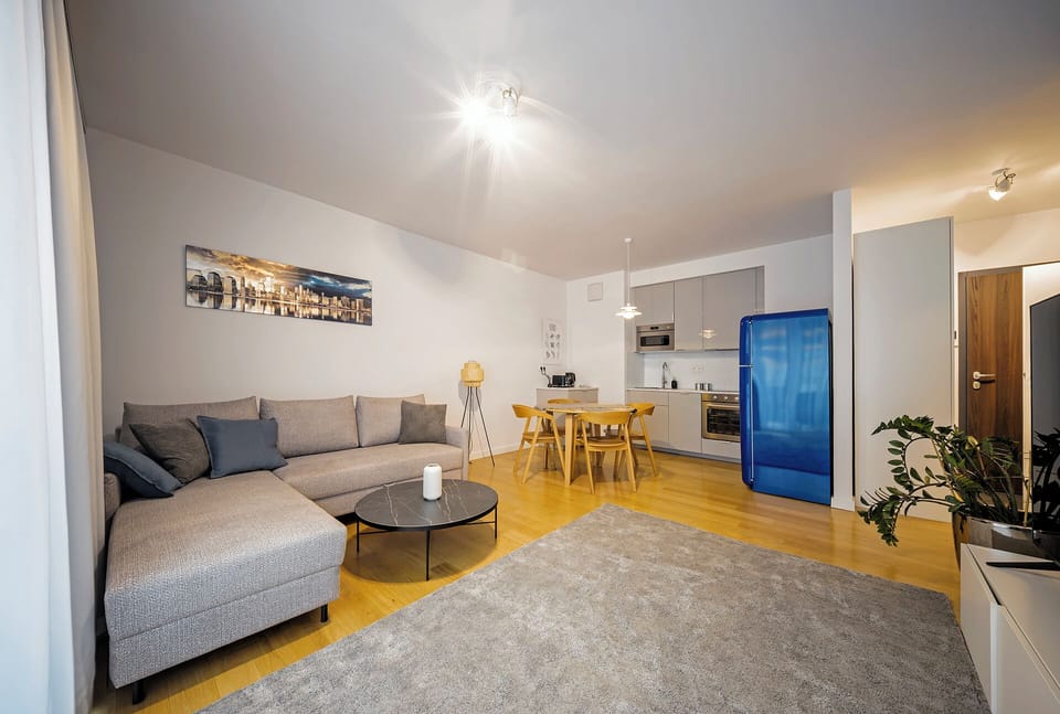 Apartment, Balcony | Living room