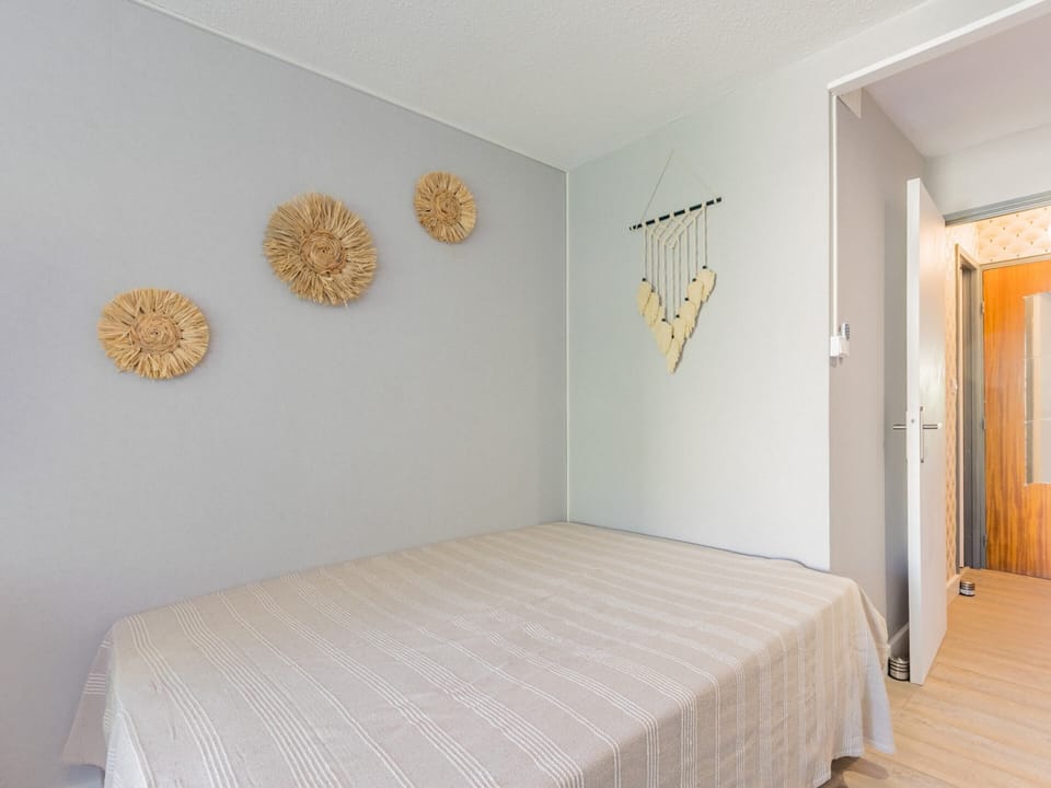 Apartment | Iron/ironing board