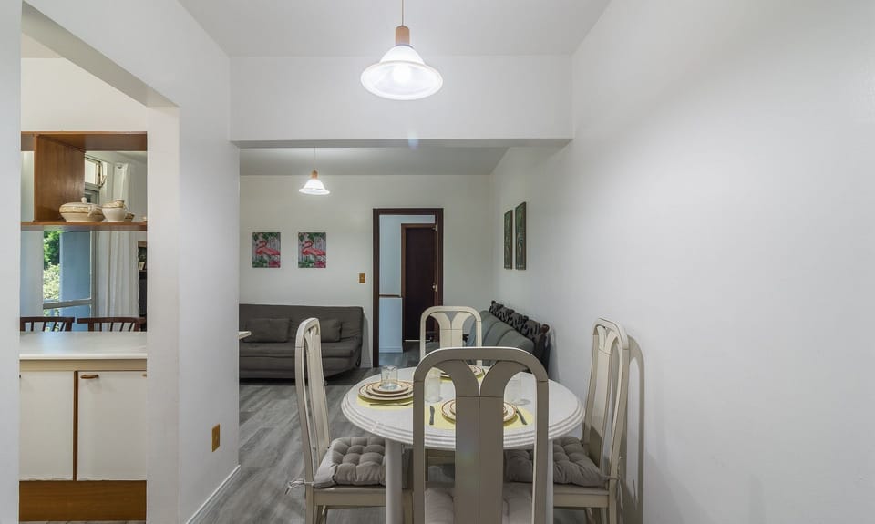 Apartment | Dining