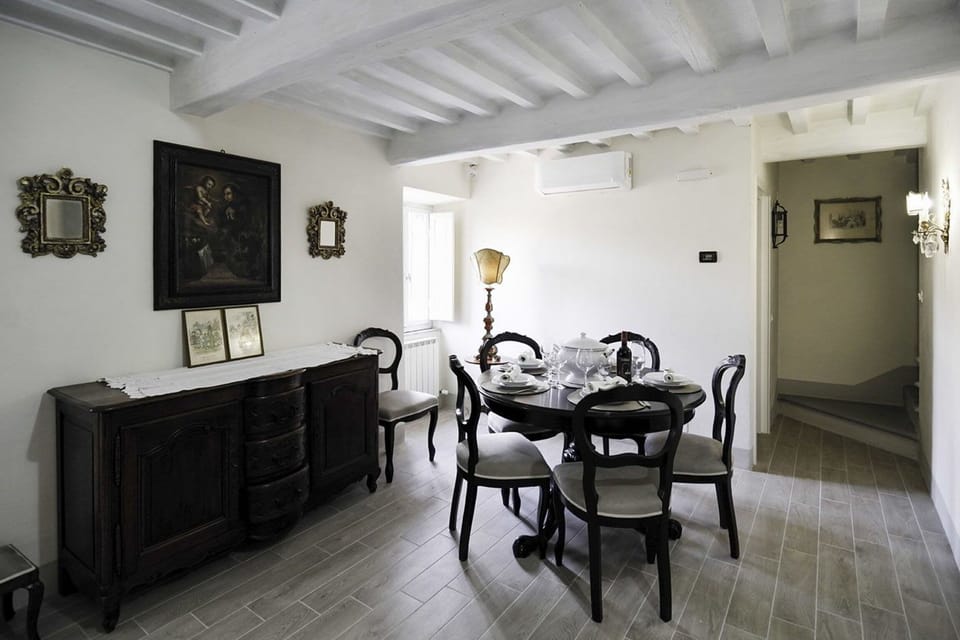 Apartment (2 Bedrooms) | In-room dining