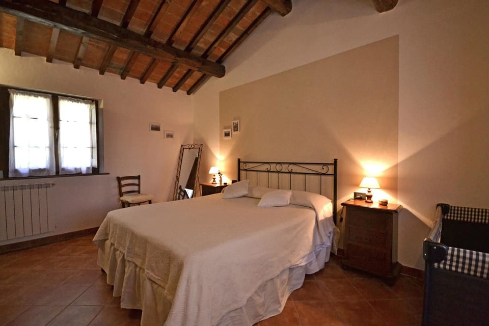Villa (4 Bedrooms) | 4 bedrooms, iron/ironing board, bed sheets