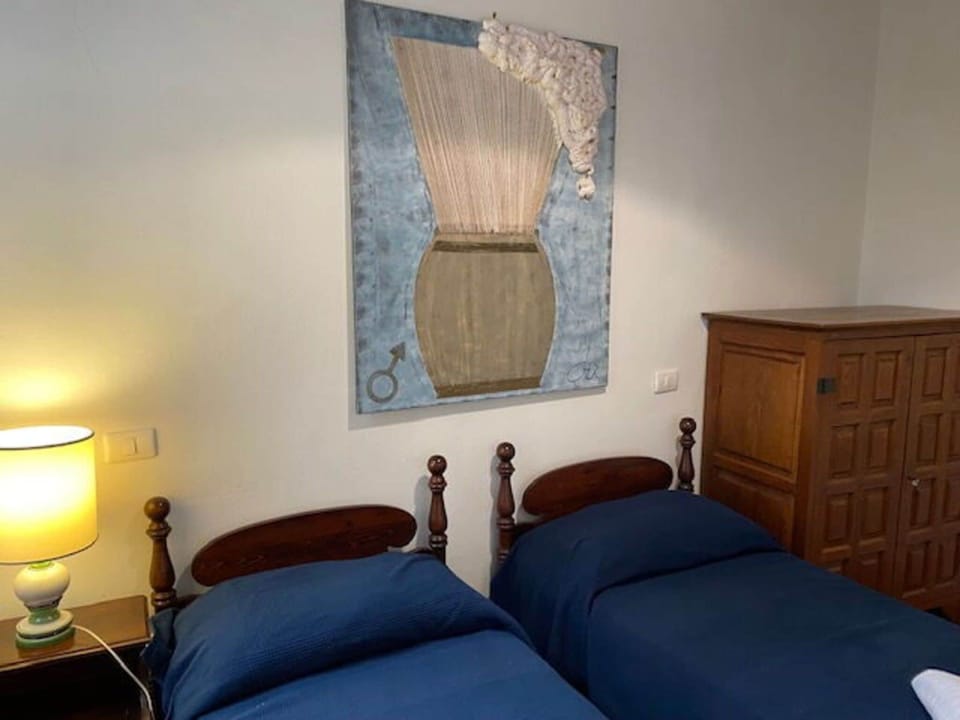 Apartment (3 Bedrooms) | 3 bedrooms, iron/ironing board, bed sheets