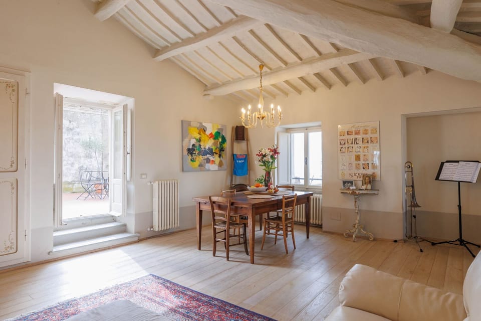 Apartment (1 Bedroom) | Living room