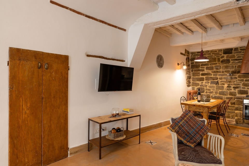 Apartment (2 Bedrooms) | In-room dining