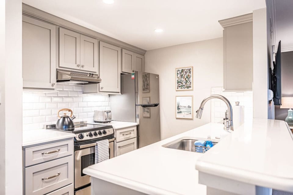 Open, spacious and fully stocked kitchen