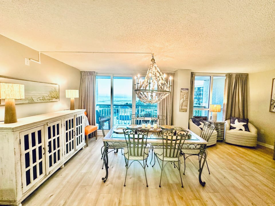 Large Dining Room with Ocean and Pool View