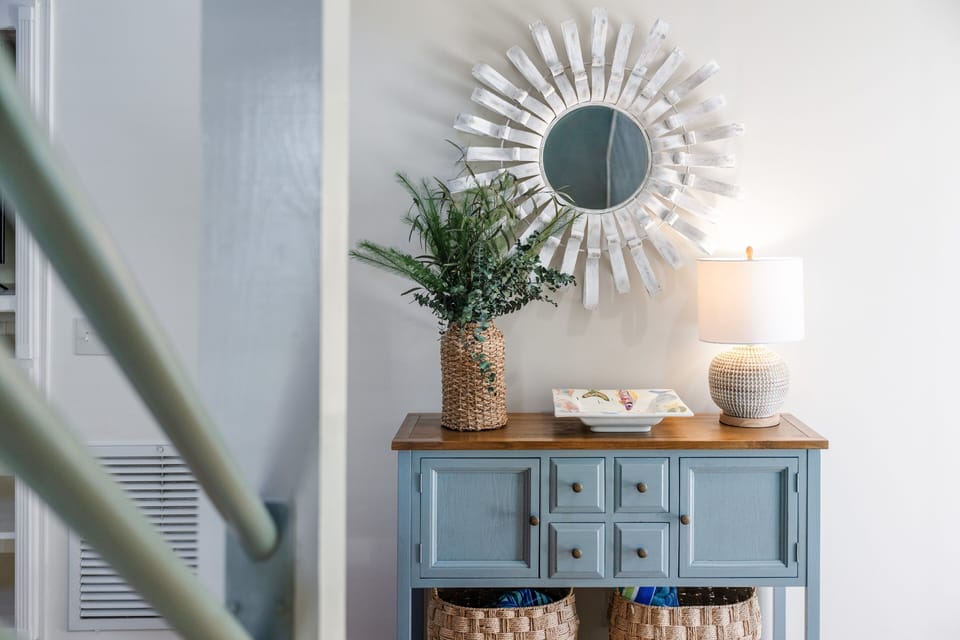 The entrance foyer has stairs to lead to the bedrooms.