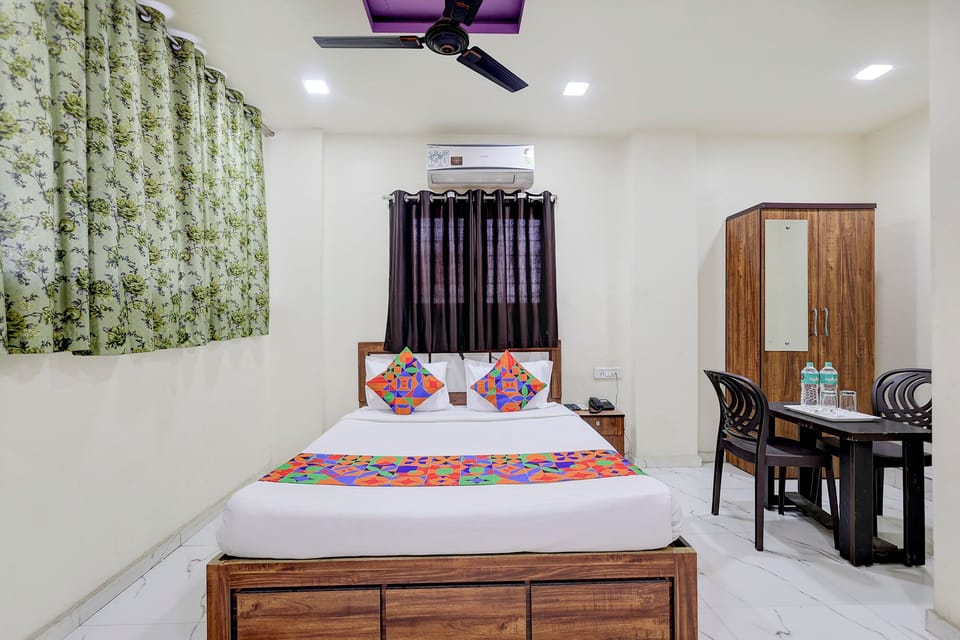 Deluxe Room | Egyptian cotton sheets, premium bedding, in-room safe, free WiFi