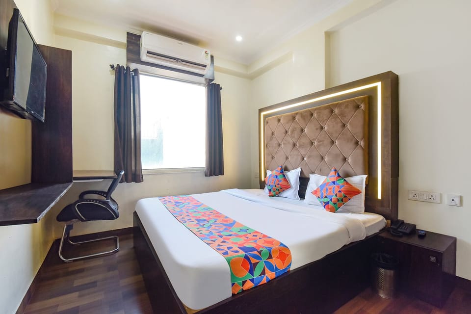 Deluxe Room | Egyptian cotton sheets, premium bedding, in-room safe, free WiFi