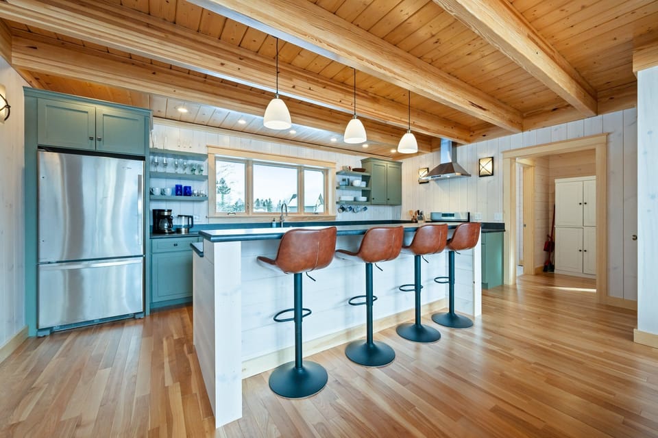 Kitchen with island seating for 4