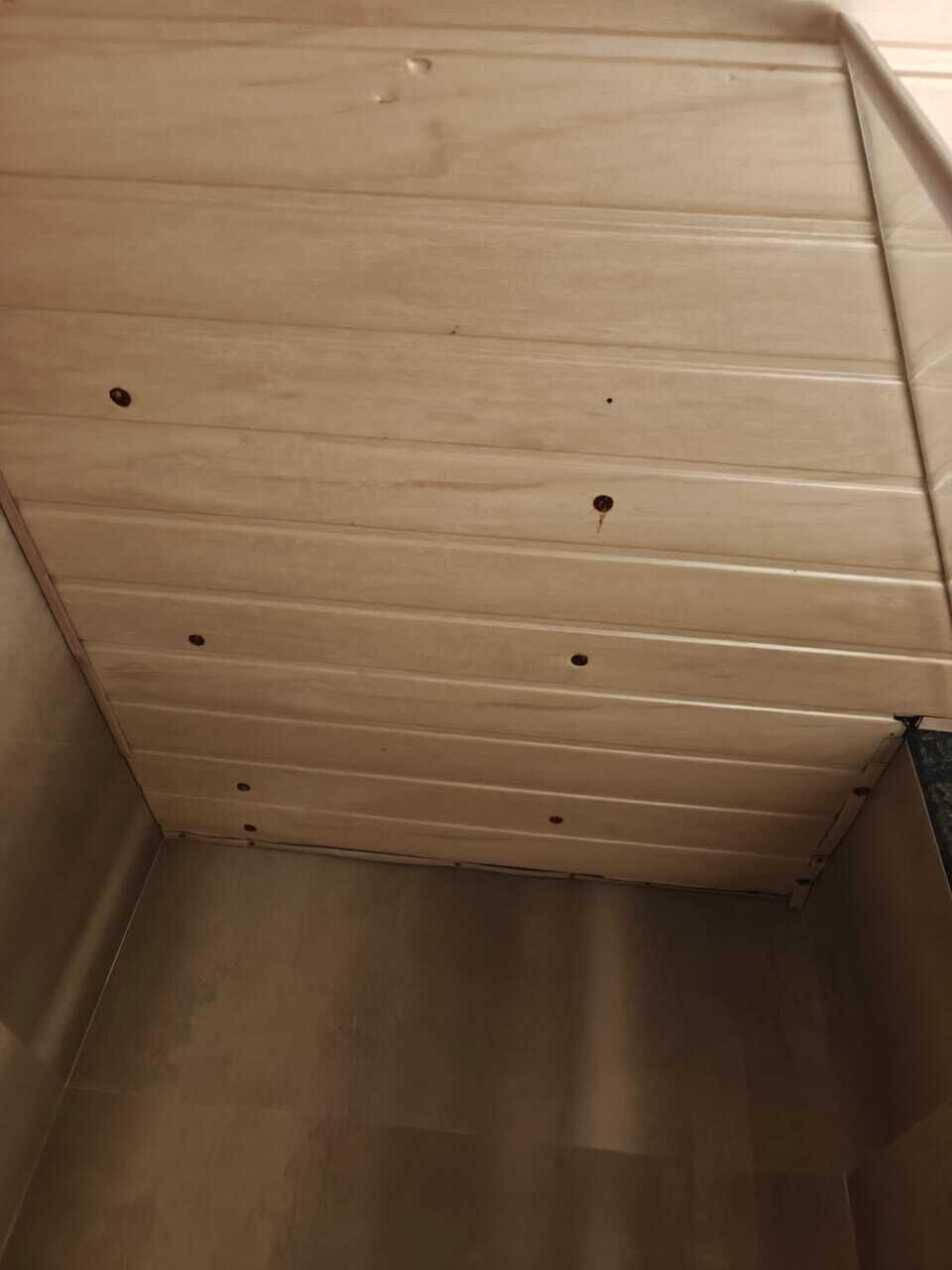 Steam room 