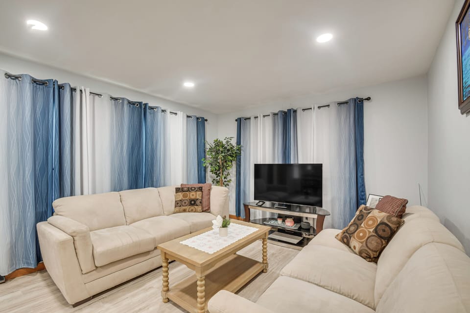 Rock Falls Vacation Rental | 3BR | 1BA | 1 Step Required | 1,560 Sq Ft