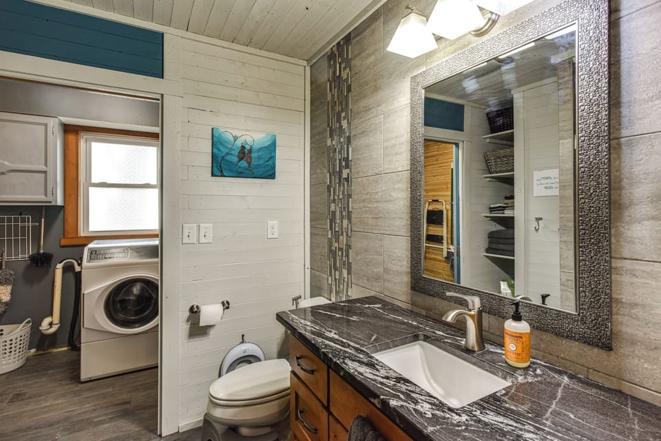 Full Bath | Washer & Dryer | Main Level