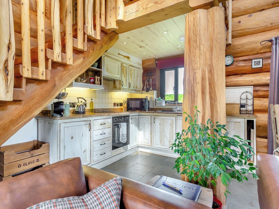 Kitchen | Sylvia - Eagle Brae, Beauly, near Drumnadrochit