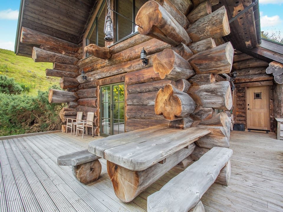Outdoor | Strix - Eagle Brae, Beauly, near Drumnadrochit