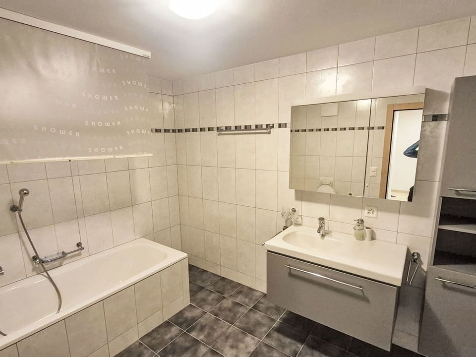 Flooring, Plumbing Fixture, Floor, Bathroom, Interior Design, Sink, Tap, Plumbing, Bathroom Sink, Tile