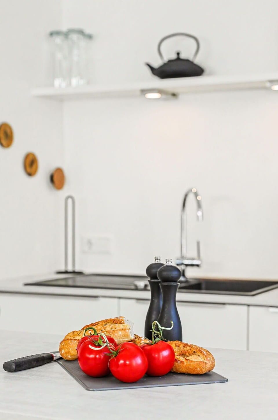 Kitchen, Countertop, Tableware, Kitchen Appliance, Furniture, Tap, Interior Design, Plumbing Fixture, Kitchen Sink
