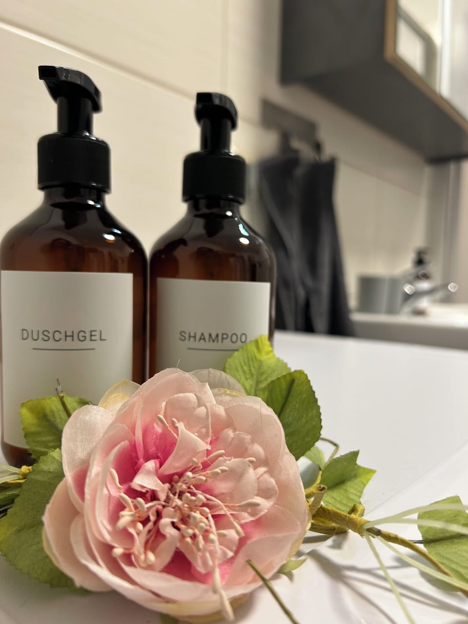 Bathroom amenities