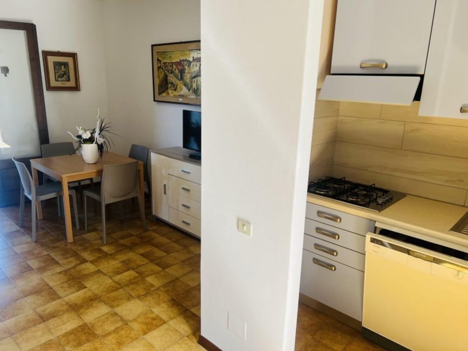 Villa, 2 Bedrooms, Patio, Garden View | Interior