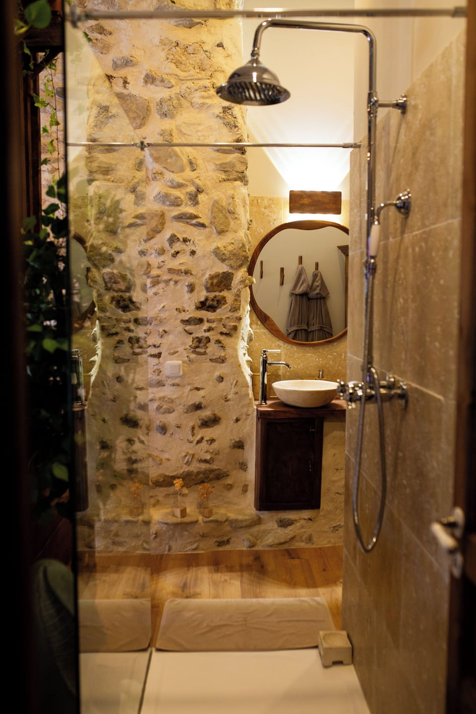 Romantic Double Room | Bathroom | Bathrobes