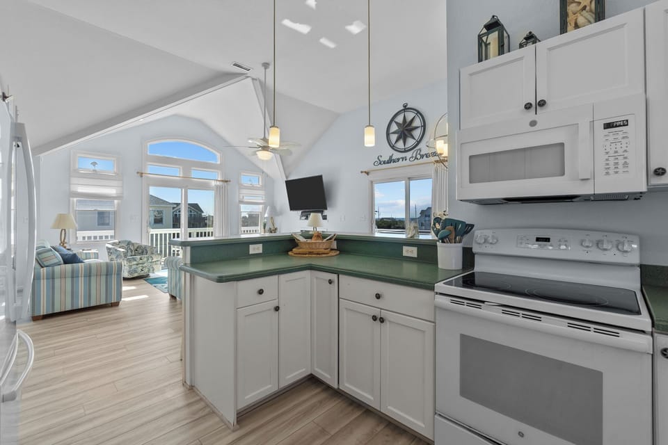 HIRO12: Southern Breeze | Top Level Kitchen